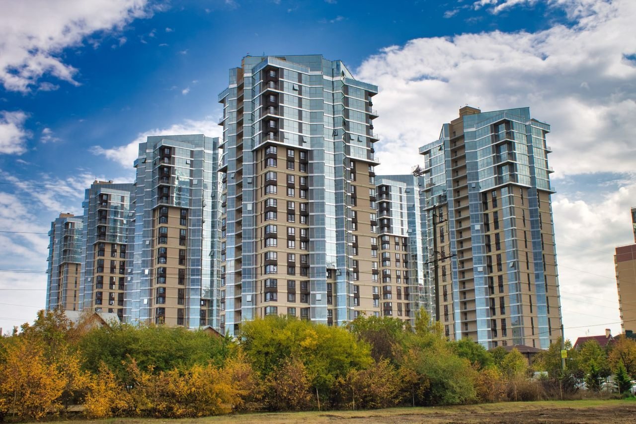 Tòa nhà căn hộ cao tầng hiện đại — hình ảnh minh họa dự án The Sola Park, MIK Group (ảnh minh họa)