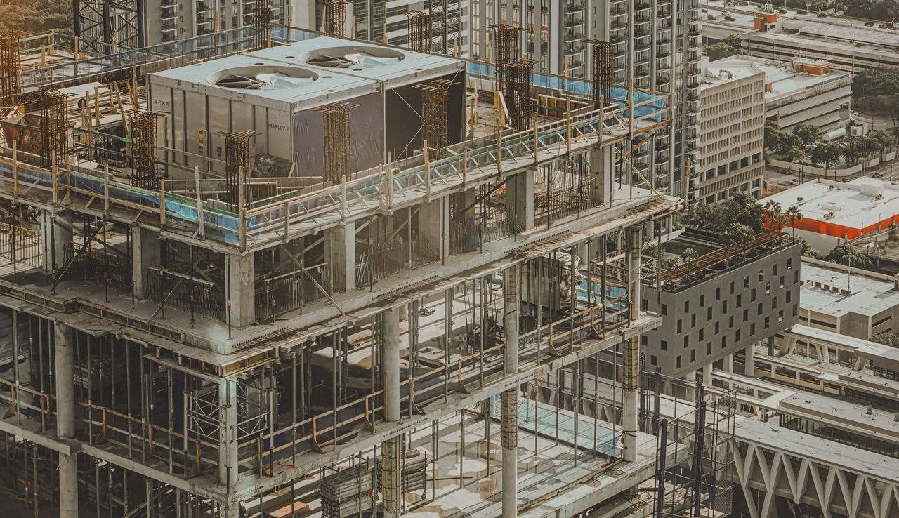 Công trường thi công căn hộ Imperia Green Paradise Cần Giờ của MIK Group